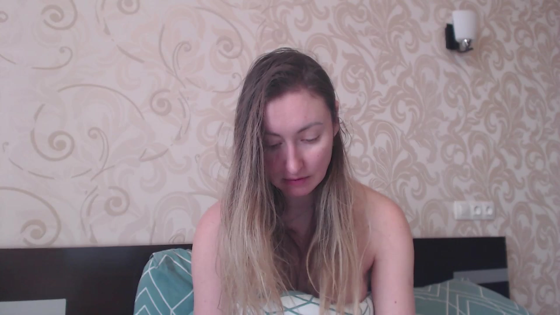 Gallery image thumbnail from Veronica_4u's myfreecams stream on, 02/24/2025, 09:15 image 3 of 20