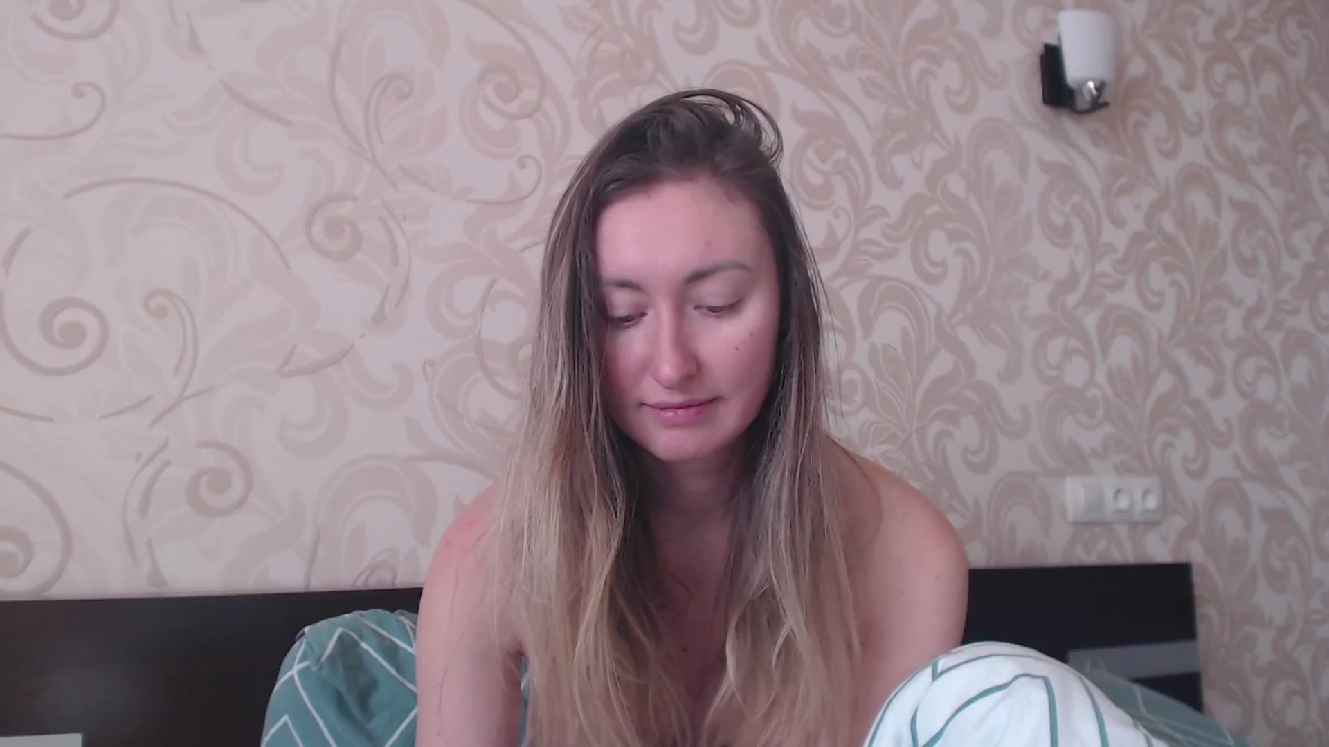 Gallery image thumbnail from Veronica_4u's myfreecams stream on, 02/24/2025, 09:15 image 10 of 20
