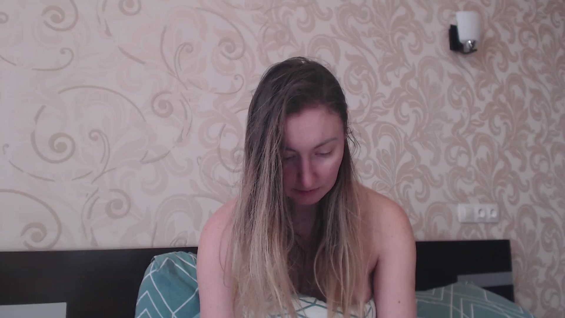 Gallery image thumbnail from Veronica_4u's myfreecams stream on, 02/24/2025, 09:15 image 4 of 20
