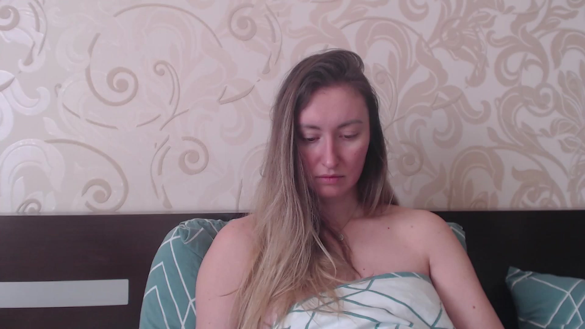 Gallery image thumbnail from Veronica_4u's myfreecams stream on, 02/26/2025, 09:02 image 12 of 20