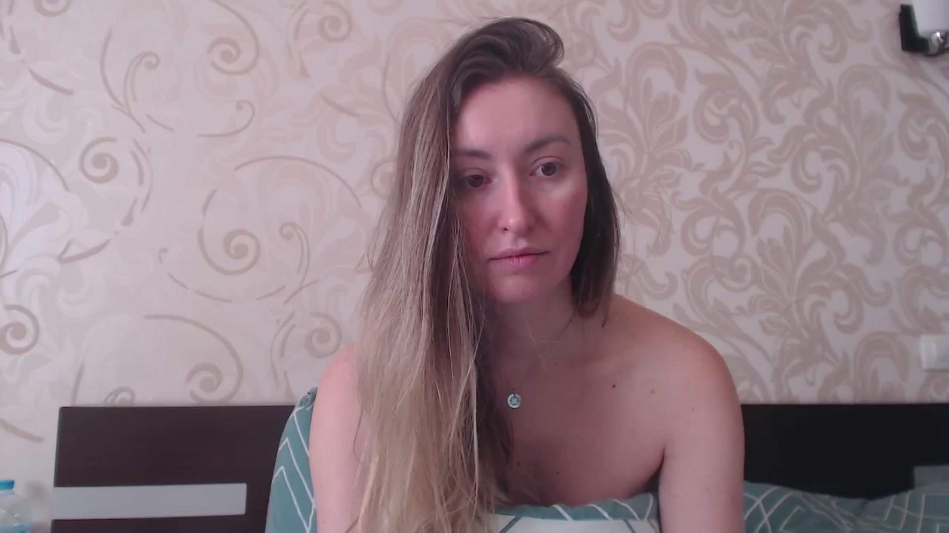 Gallery image thumbnail from Veronica_4u's myfreecams stream on, 02/26/2025, 09:02 image 4 of 20