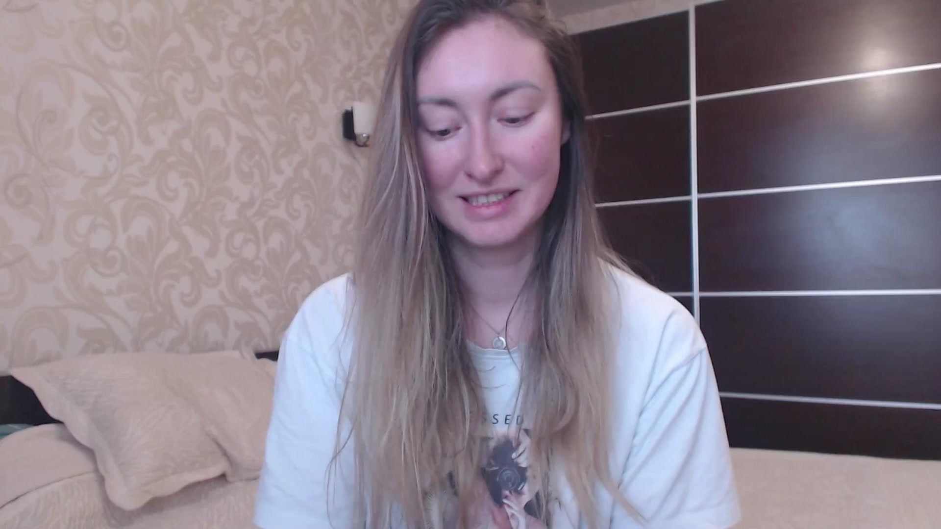 Gallery image thumbnail from Veronica_4u's myfreecams stream on, 03/01/2025, 13:51 image 2 of 20