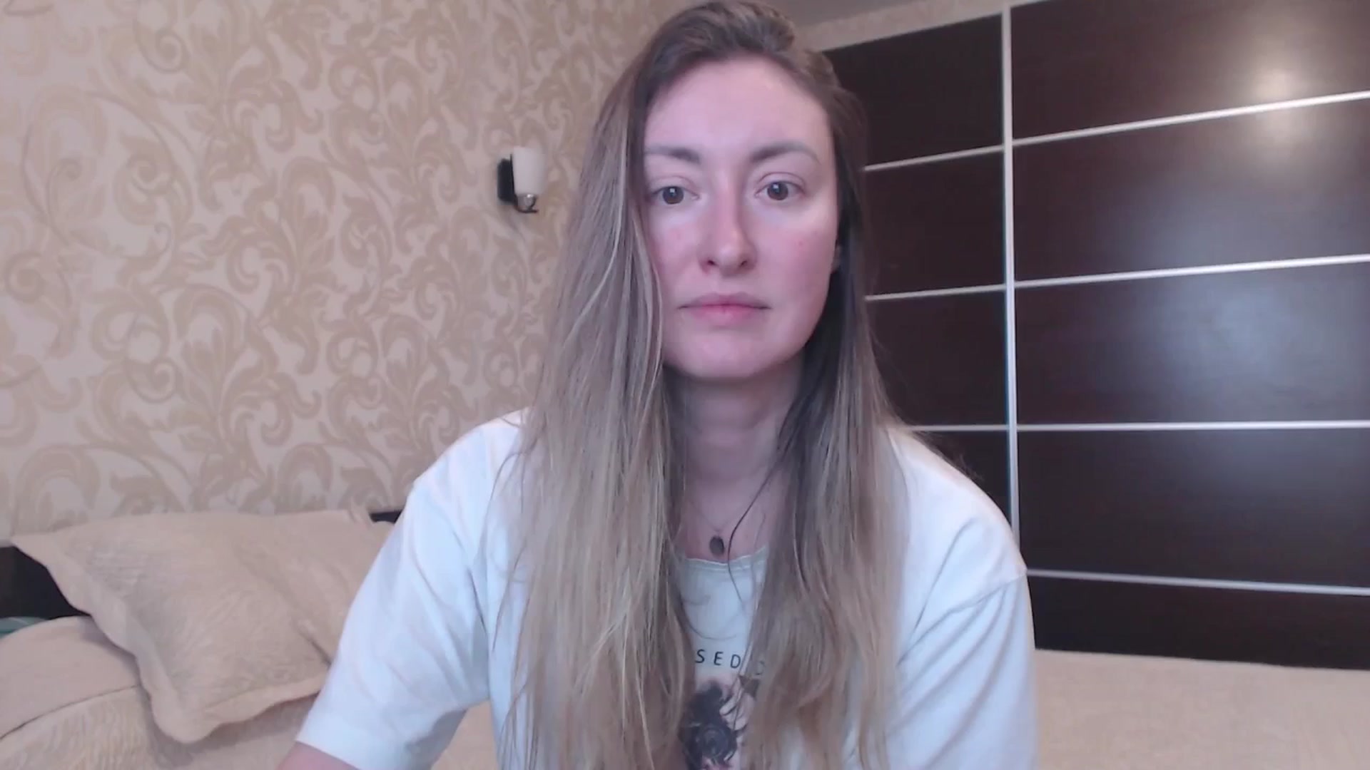 Gallery image thumbnail from Veronica_4u's myfreecams stream on, 03/01/2025, 13:51 image 1 of 20