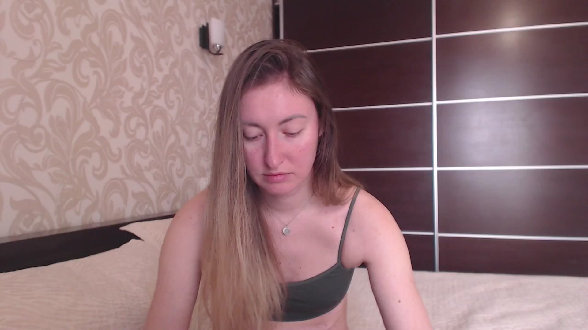 Gallery image thumbnail from Veronica_4u's myfreecams stream on, 03/10/2025, 08:06 image 10 of 20