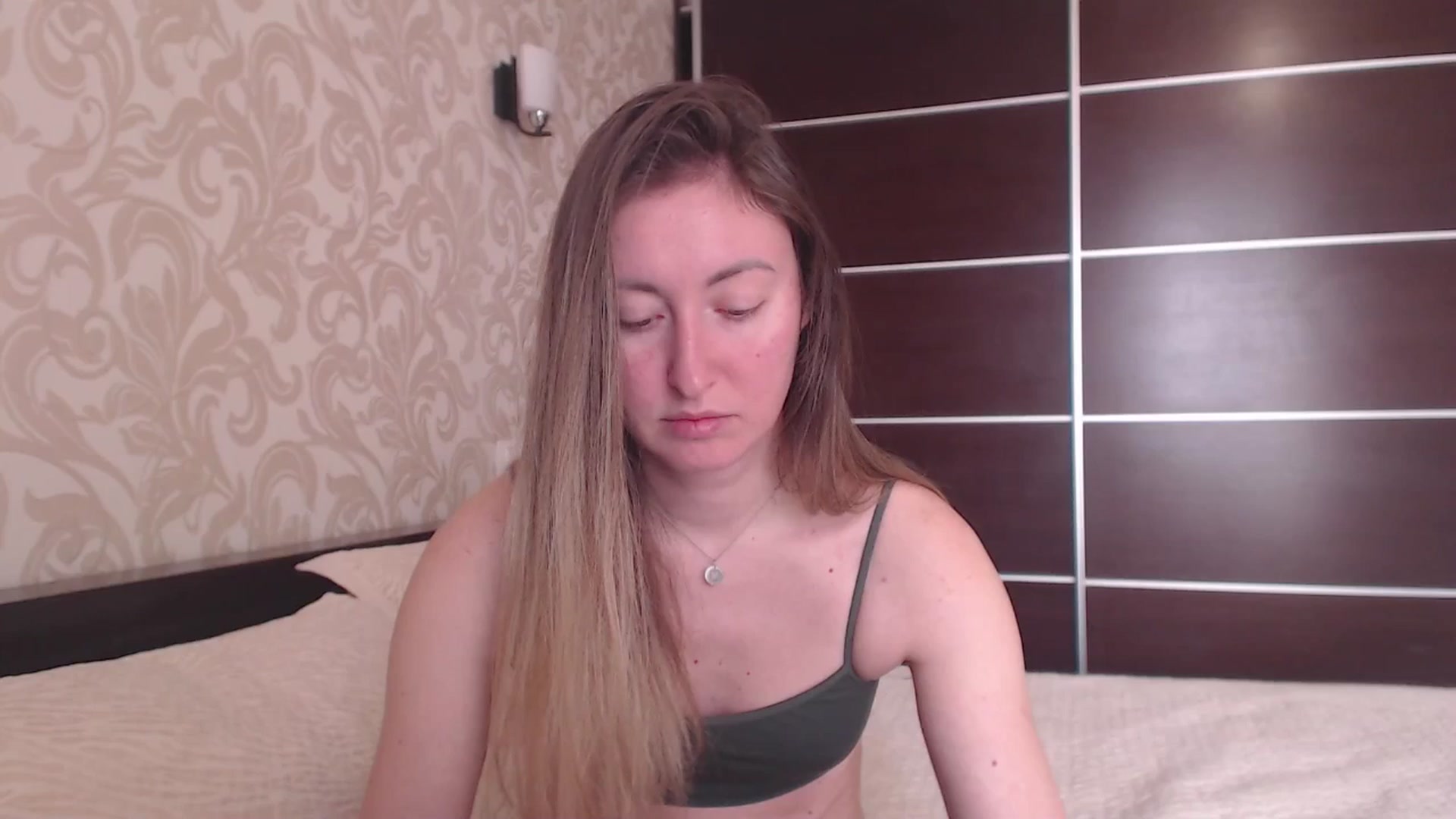 Gallery image thumbnail from Veronica_4u's myfreecams stream on, 03/10/2025, 08:06 image 11 of 20