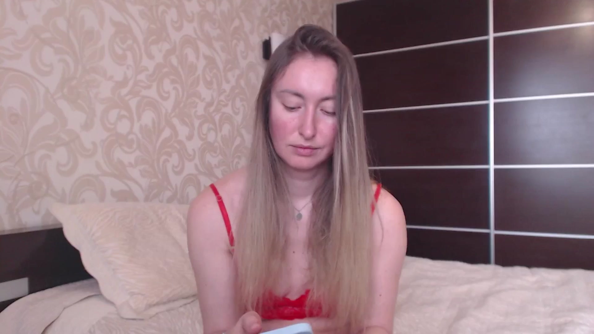 Gallery image thumbnail from Veronica_4u's myfreecams stream on, 03/13/2025, 09:36 image 9 of 20