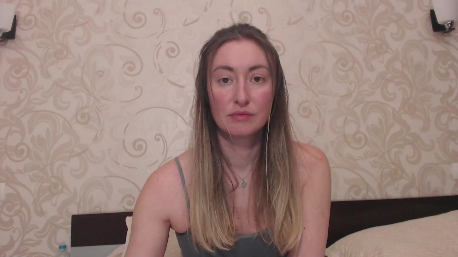 Gallery image thumbnail from Veronica_4u's myfreecams stream on, 03/23/2025, 17:35 image 1 of 20