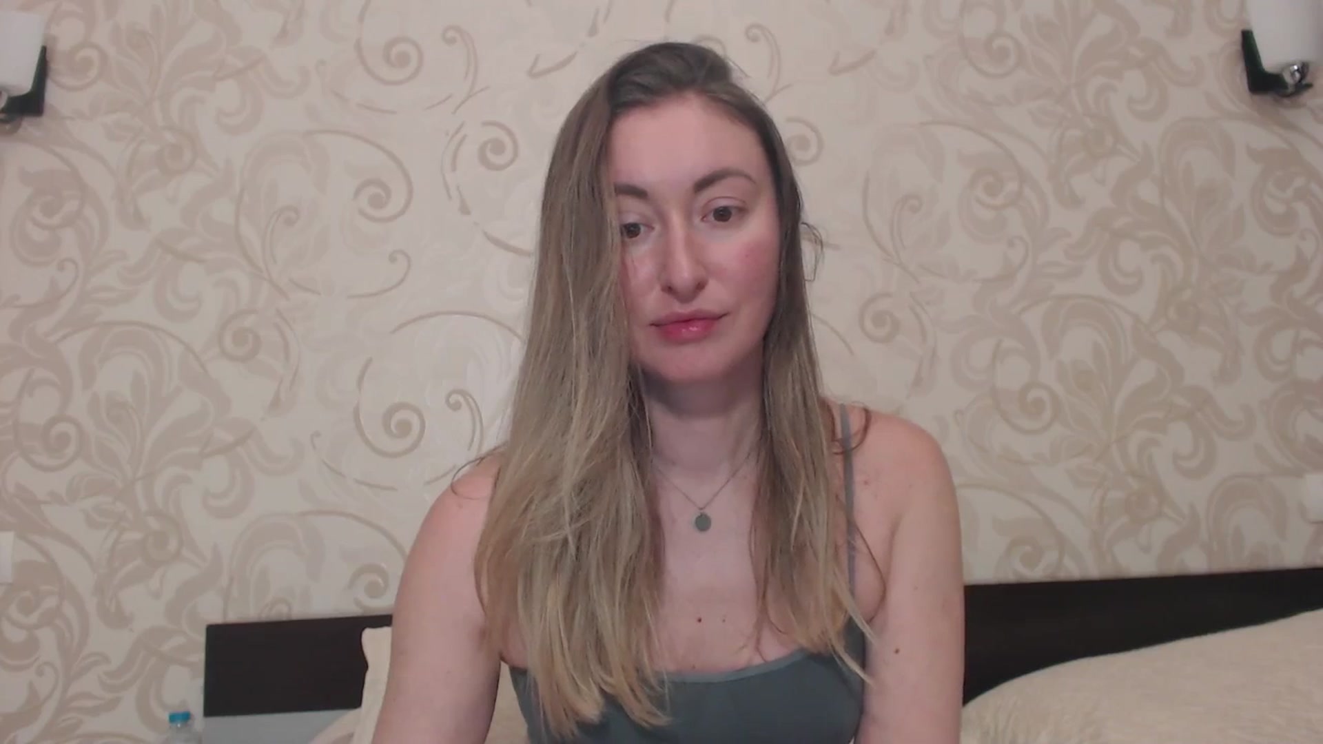 Gallery image thumbnail from Veronica_4u's myfreecams stream on, 03/23/2025, 17:35 image 2 of 20
