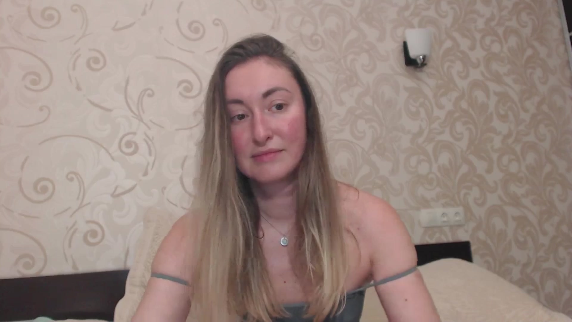 Gallery image thumbnail from Veronica_4u's myfreecams stream on, 03/23/2025, 17:56 image 11 of 20