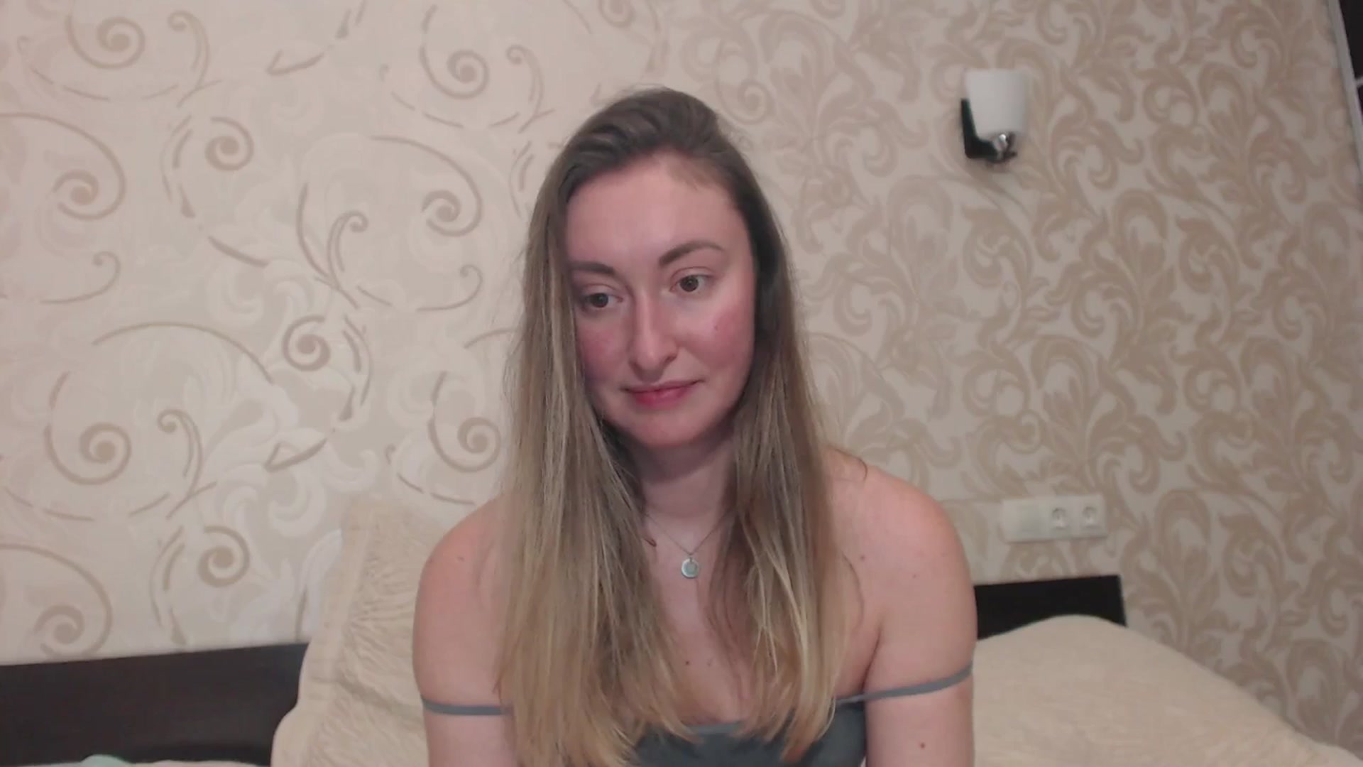 Gallery image thumbnail from Veronica_4u's myfreecams stream on, 03/23/2025, 17:56 image 12 of 20