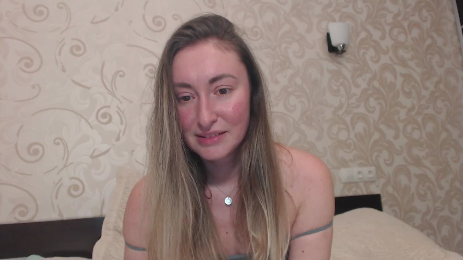 Gallery image thumbnail from Veronica_4u's myfreecams stream on, 03/23/2025, 17:56 image 8 of 20