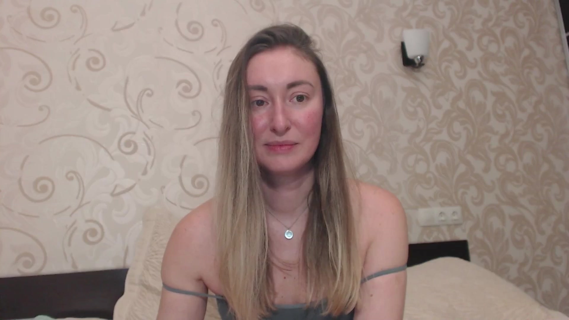 Gallery image thumbnail from Veronica_4u's myfreecams stream on, 03/23/2025, 17:56 image 18 of 20