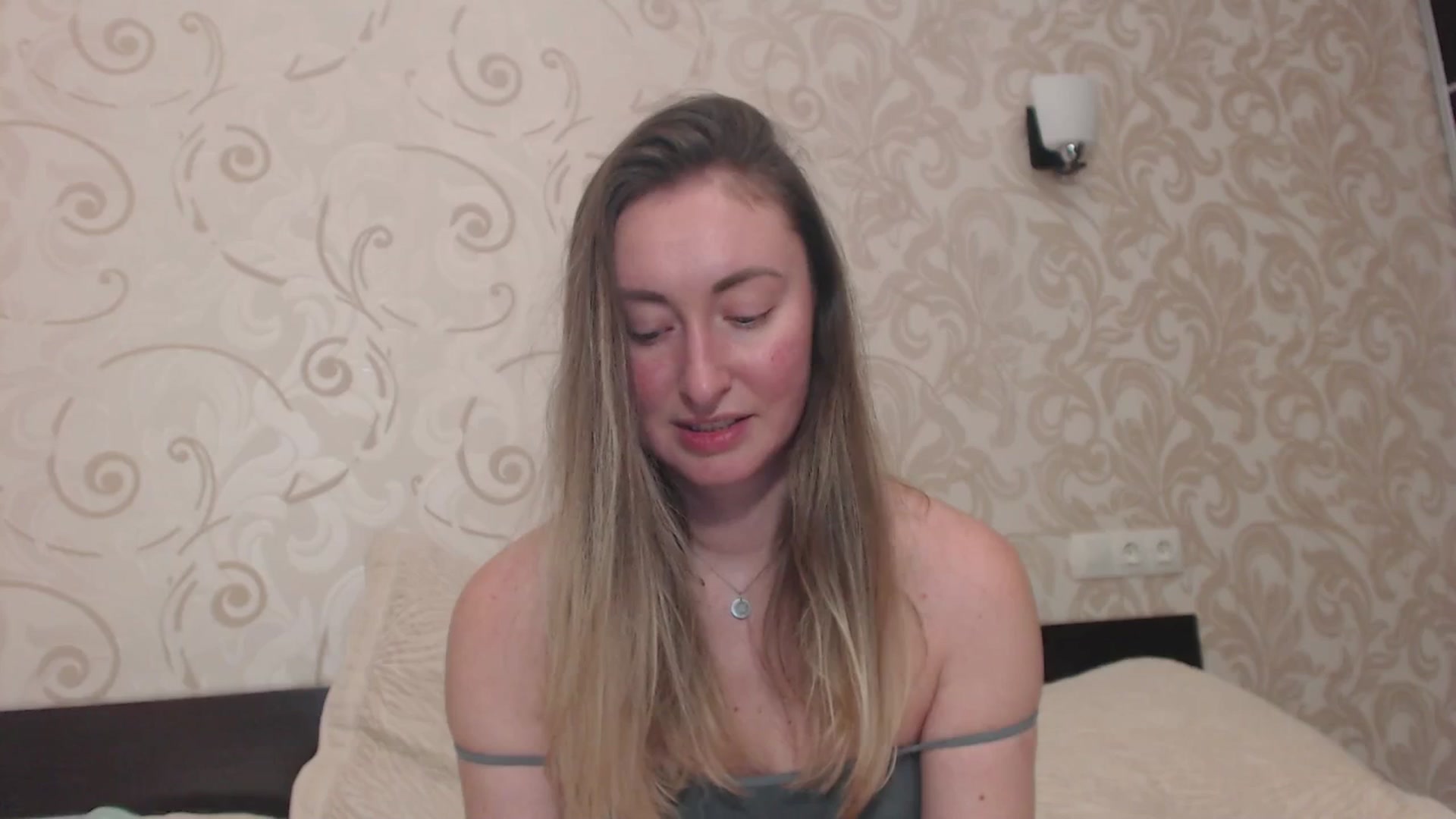 Gallery image thumbnail from Veronica_4u's myfreecams stream on, 03/23/2025, 17:56 image 13 of 20