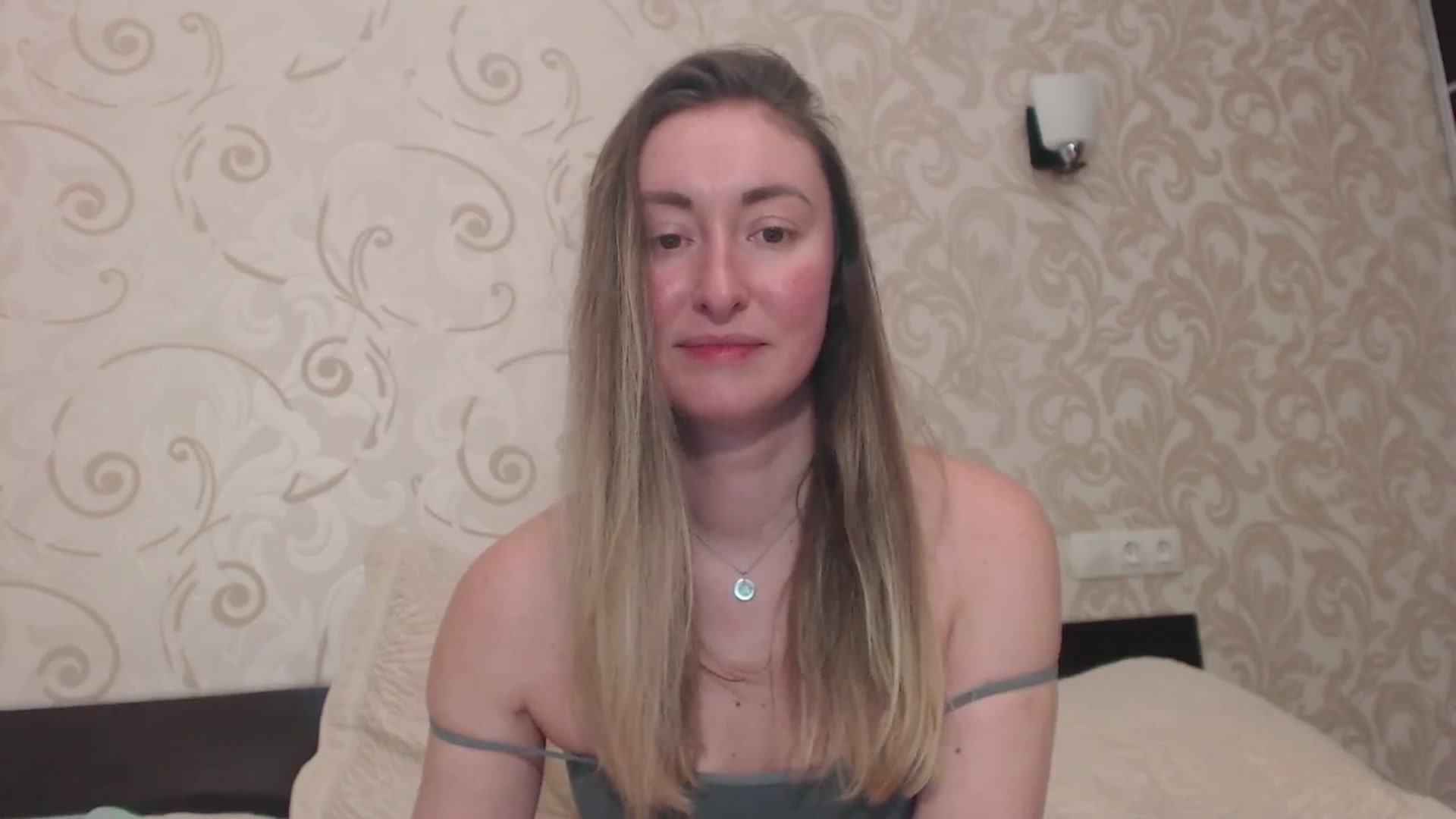 Gallery image thumbnail from Veronica_4u's myfreecams stream on, 03/23/2025, 17:56 image 17 of 20