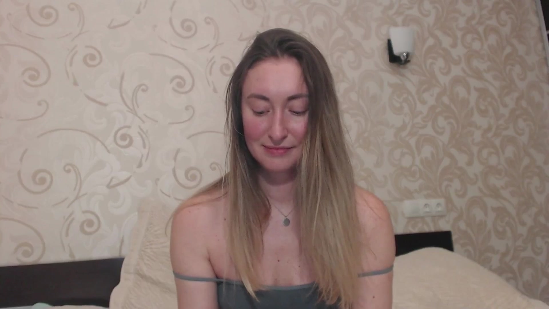 Gallery image thumbnail from Veronica_4u's myfreecams stream on, 03/23/2025, 17:56 image 2 of 20