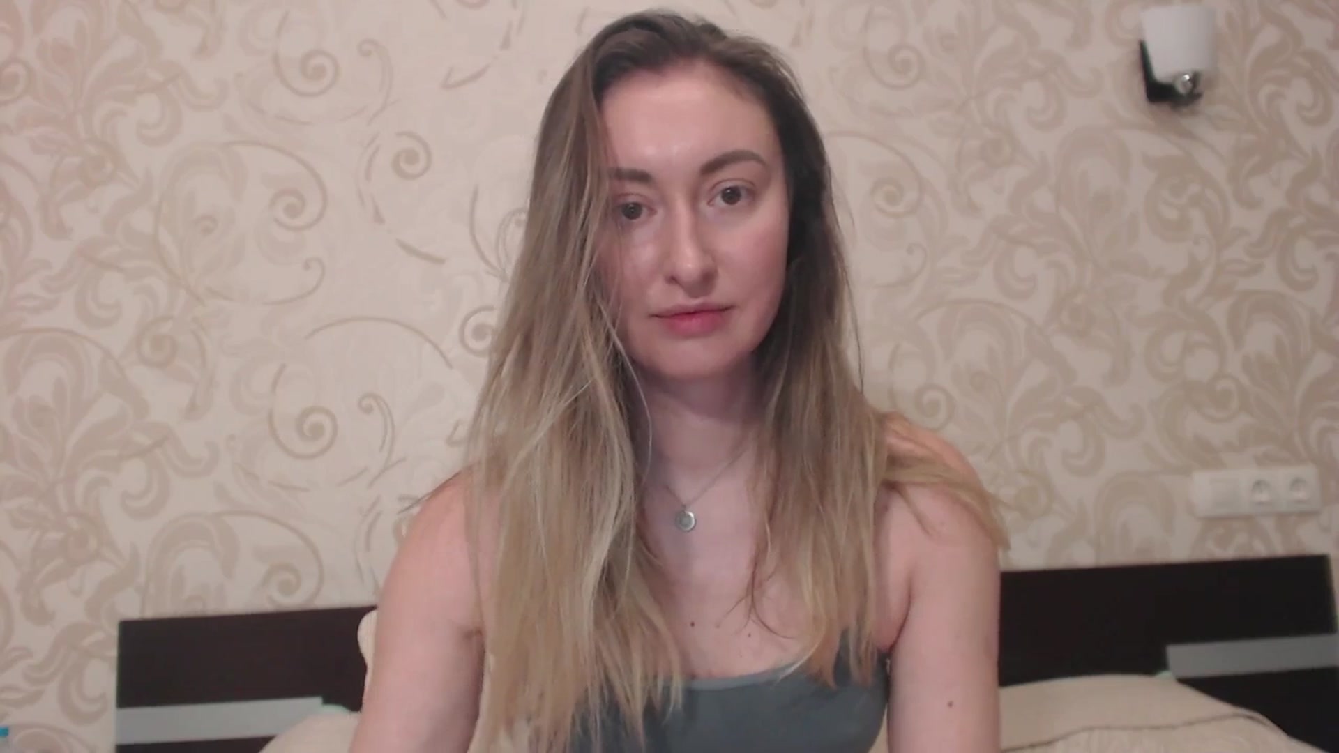 Gallery image thumbnail from Veronica_4u's myfreecams stream on, 03/24/2025, 18:25 image 10 of 20