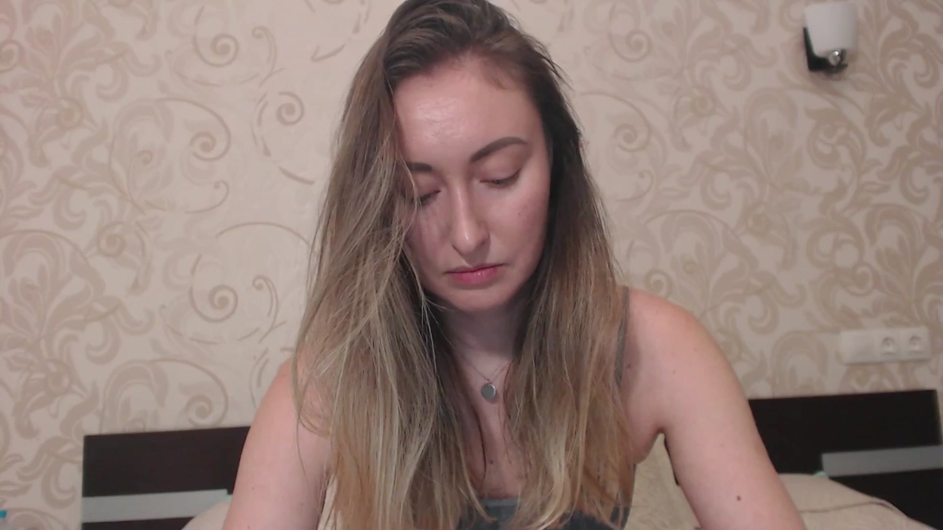 Gallery image thumbnail from Veronica_4u's myfreecams stream on, 03/24/2025, 18:25 image 1 of 20