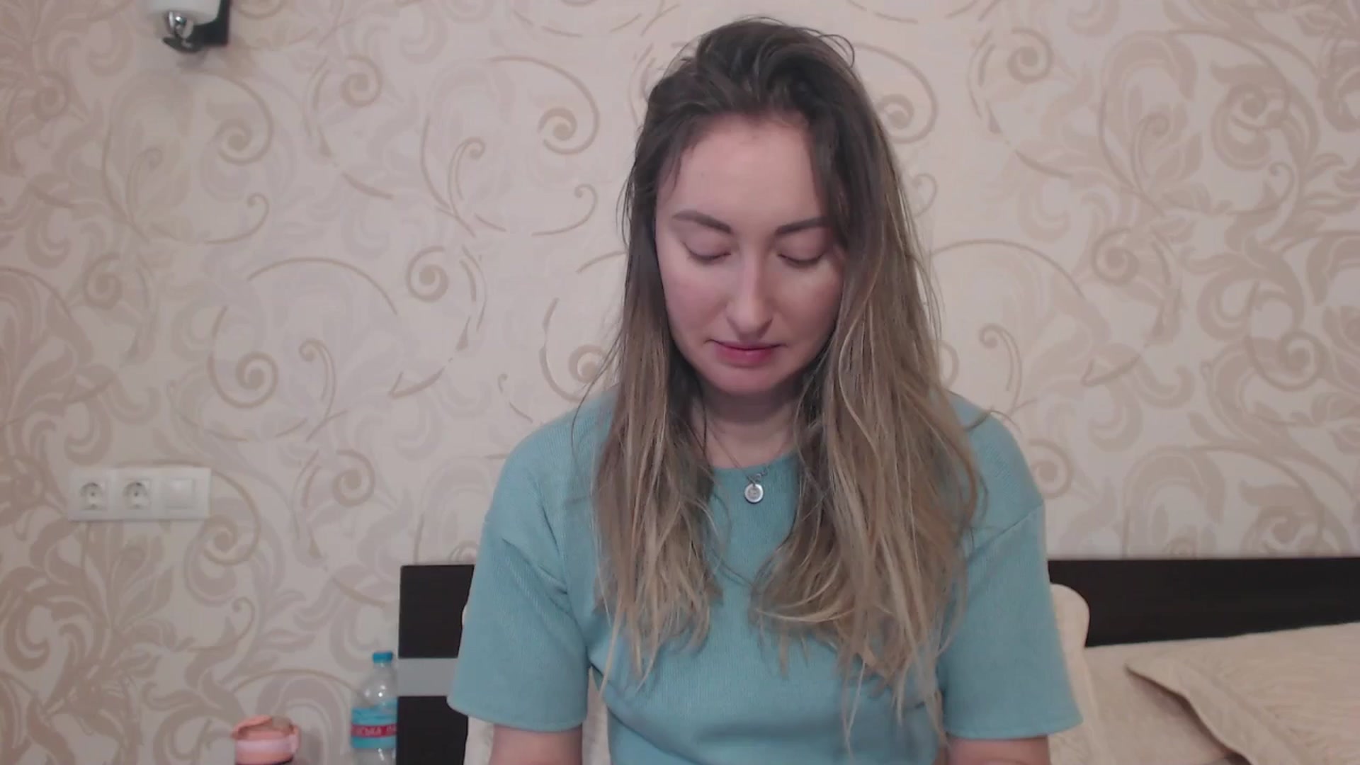 Gallery image thumbnail from Veronica_4u's myfreecams stream on, 03/25/2025, 08:46 image 1 of 20