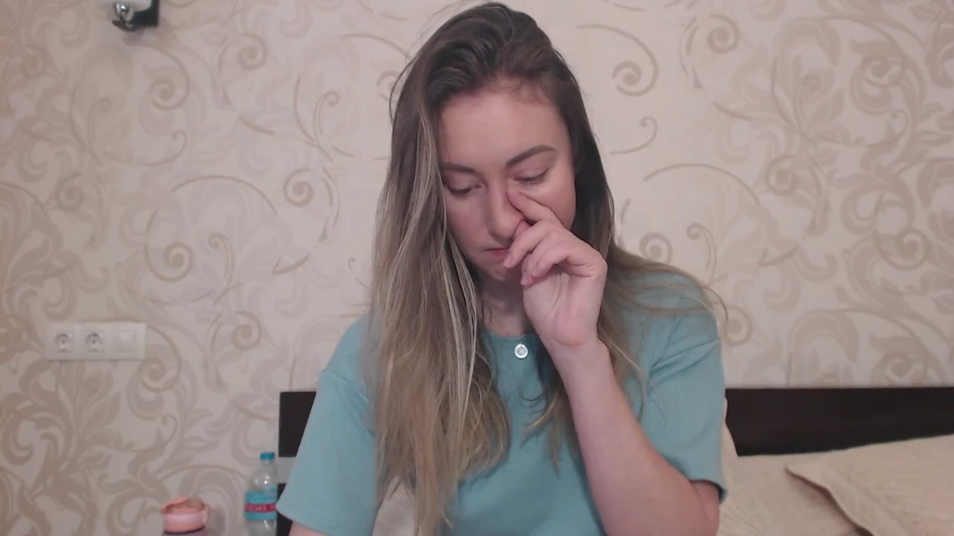 Gallery image thumbnail from Veronica_4u's myfreecams stream on, 03/25/2025, 08:46 image 3 of 20