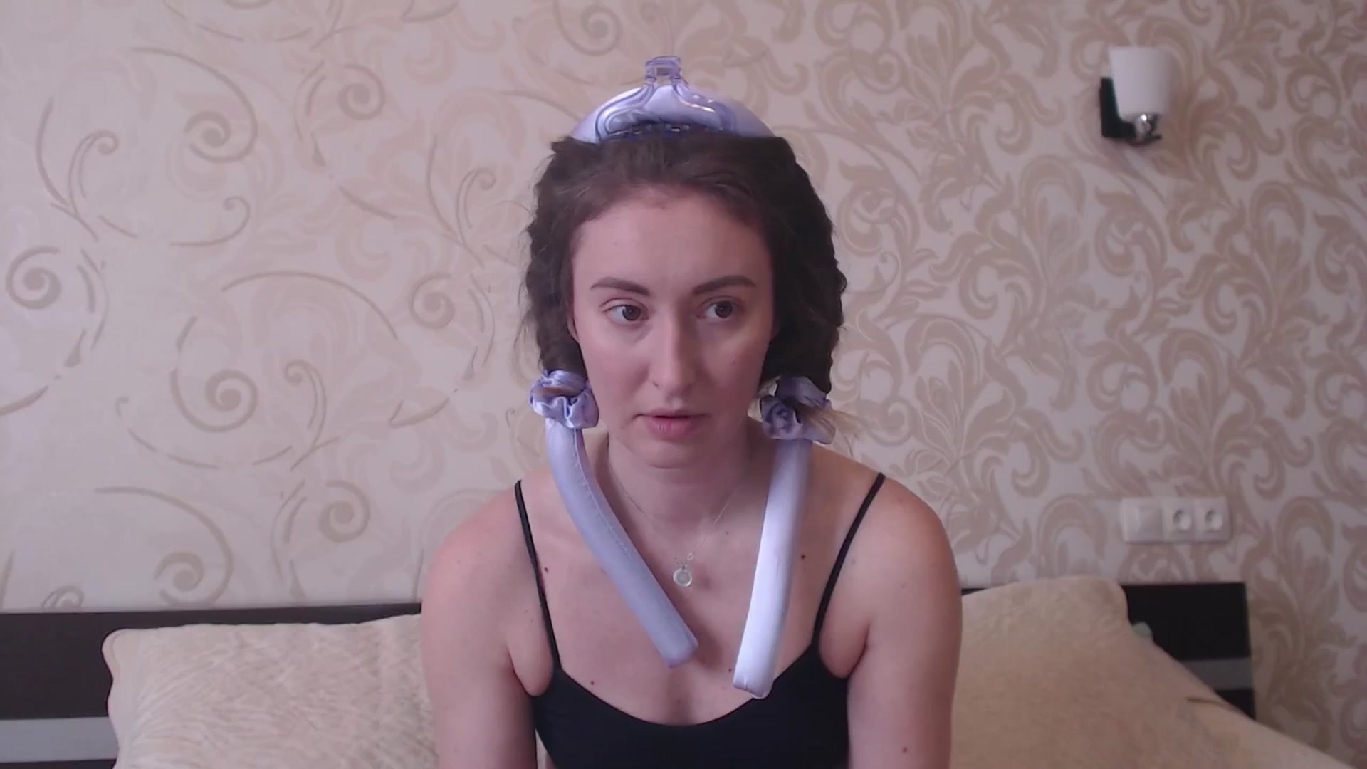 Gallery image thumbnail from Veronica_4u's myfreecams stream on, 04/27/2025, 11:19 image 1 of 20