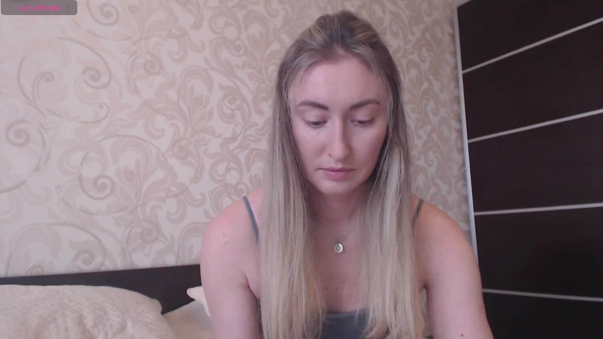 Gallery image thumbnail from Veronica_4u's myfreecams stream on, 06/01/2025, 13:14 image 2 of 20