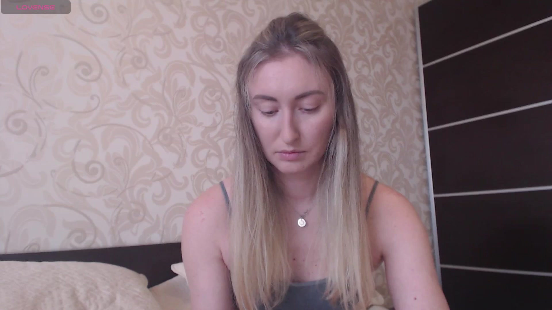 Gallery image thumbnail from Veronica_4u's myfreecams stream on, 06/01/2025, 13:14 image 5 of 20