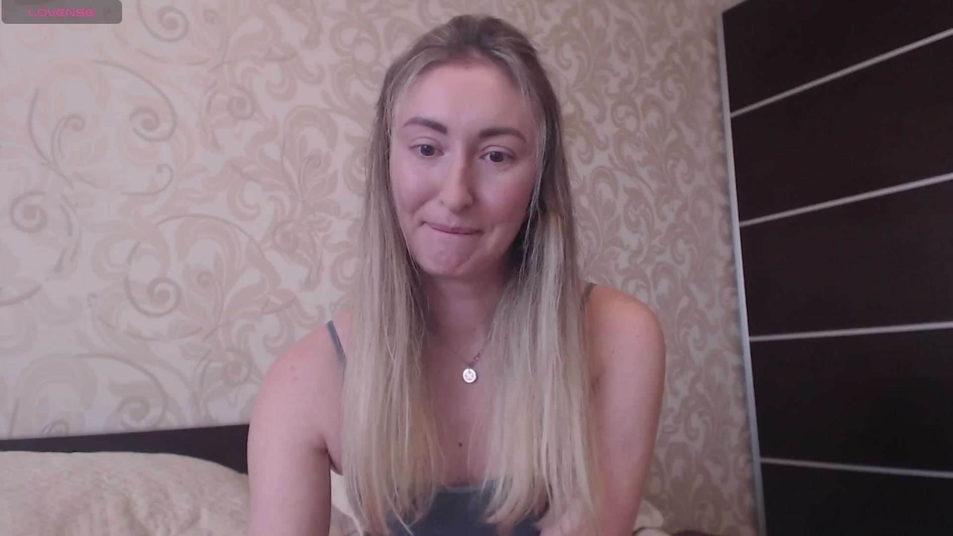 Gallery image thumbnail from Veronica_4u's myfreecams stream on, 06/01/2025, 13:14 image 8 of 20