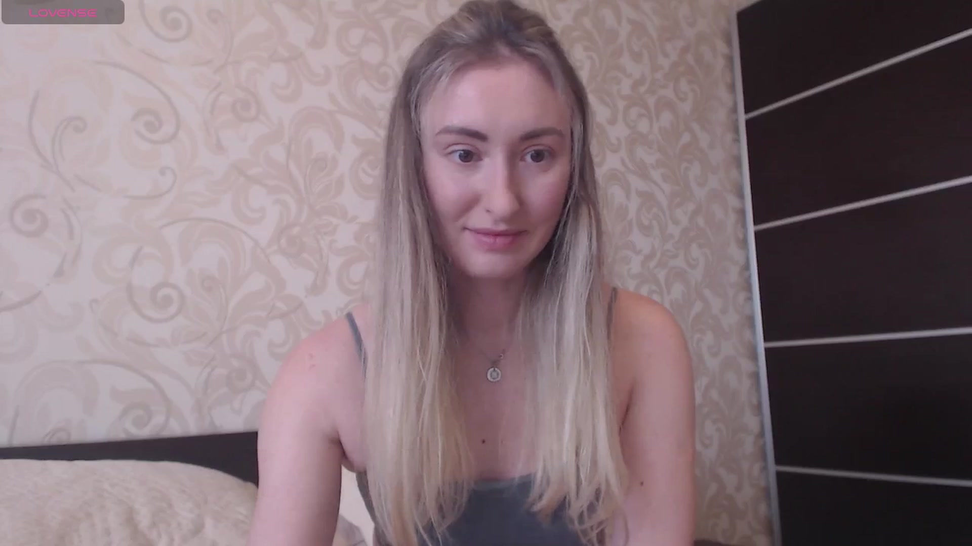 Gallery image thumbnail from Veronica_4u's myfreecams stream on, 06/01/2025, 13:14 image 7 of 20