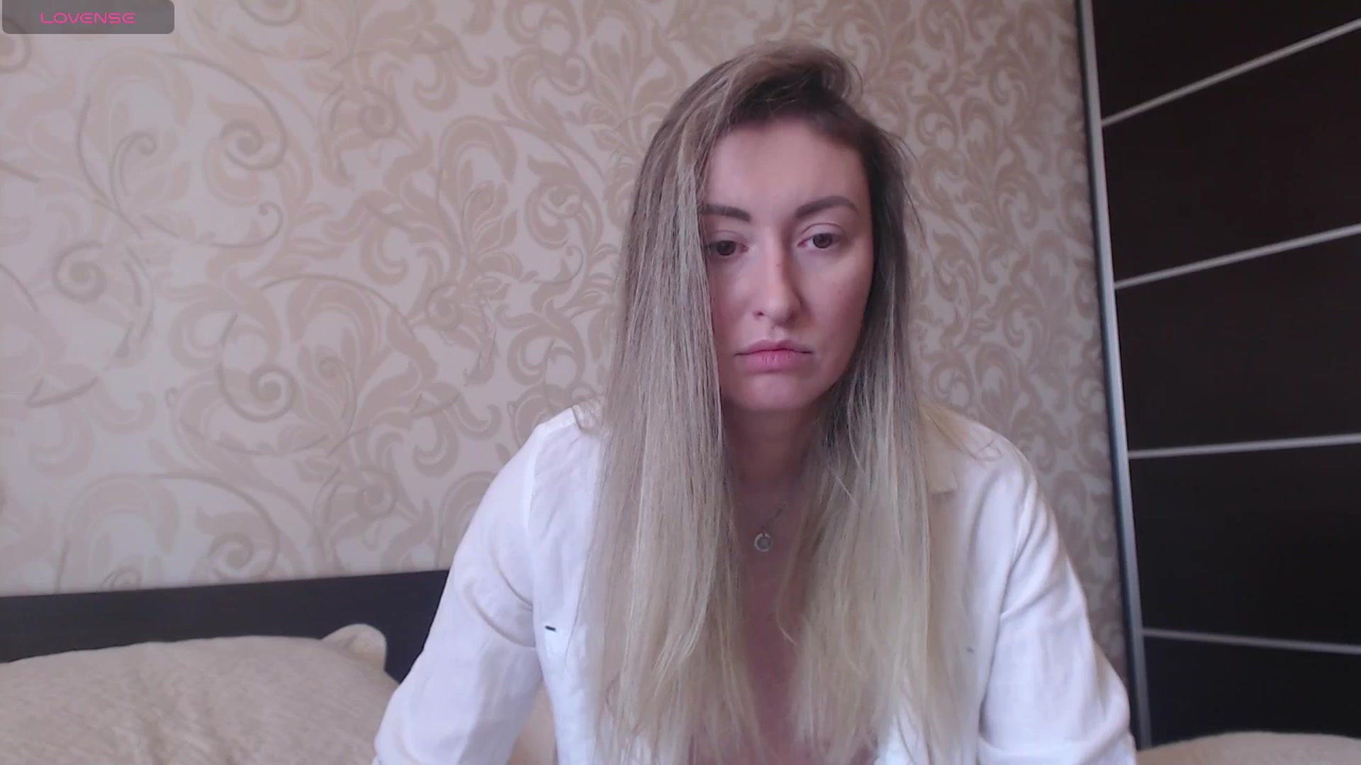 Gallery image thumbnail from Veronica_4u's myfreecams stream on, 06/24/2025, 07:45 image 13 of 20