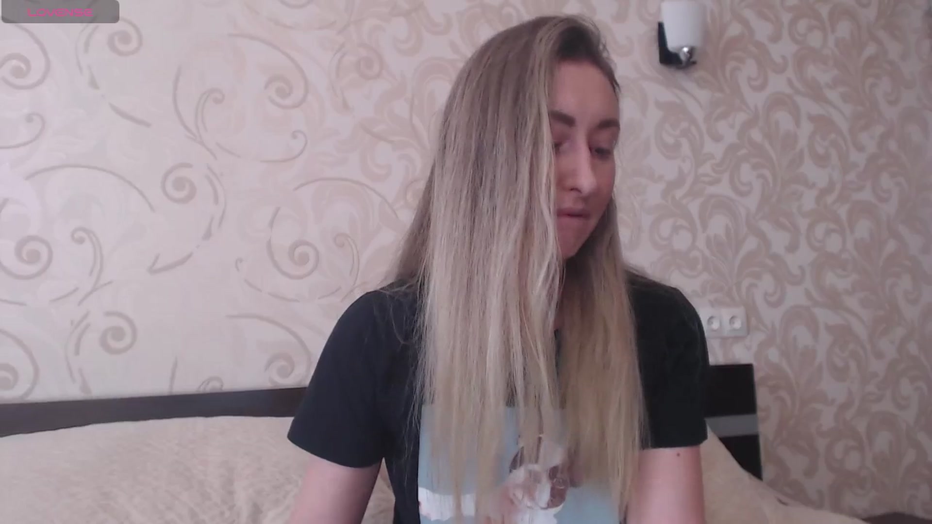 Gallery image thumbnail from Veronica_4u's myfreecams stream on, 07/07/2025, 09:32 image 7 of 20