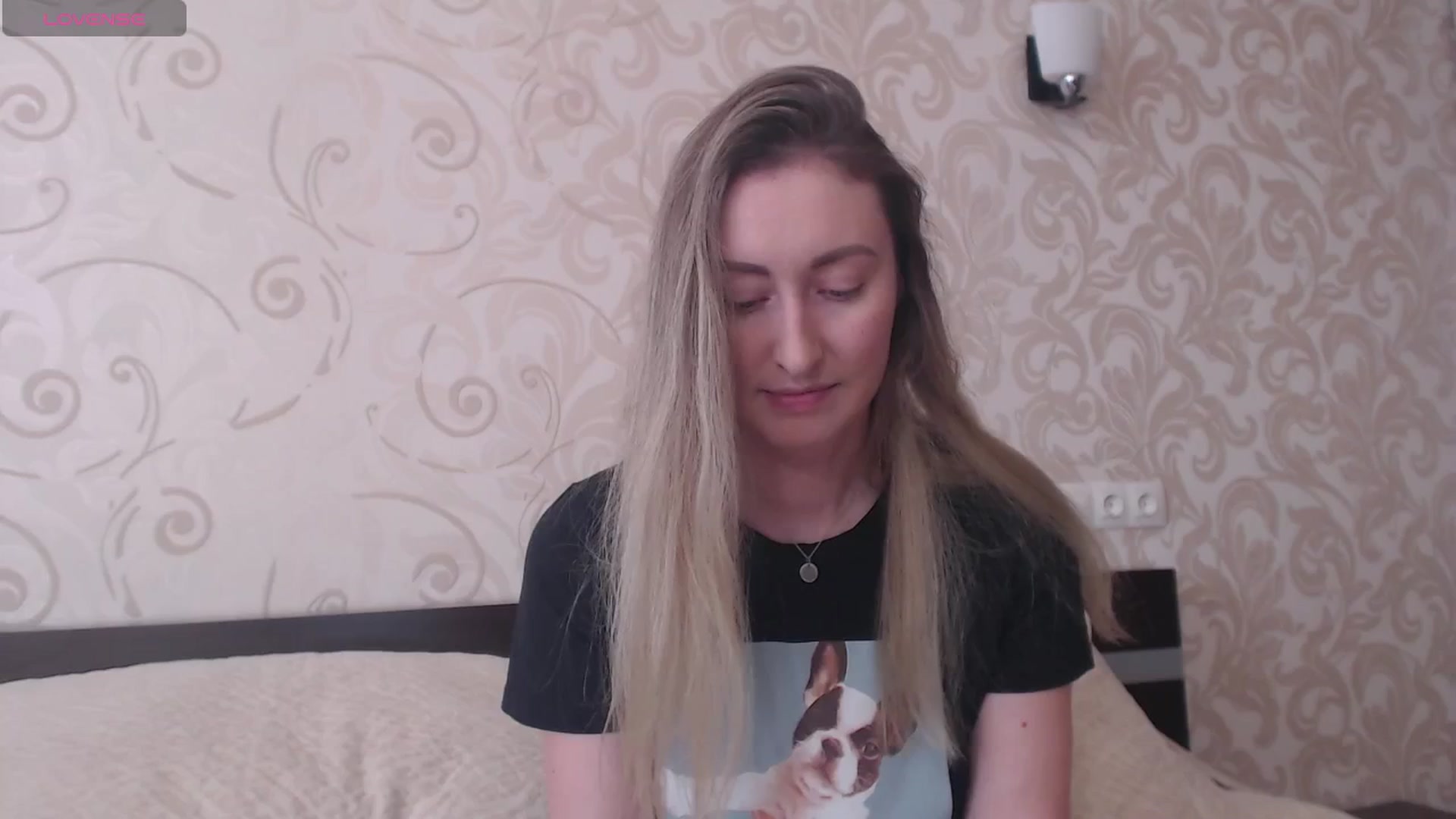 Gallery image thumbnail from Veronica_4u's myfreecams stream on, 07/07/2025, 09:32 image 1 of 20