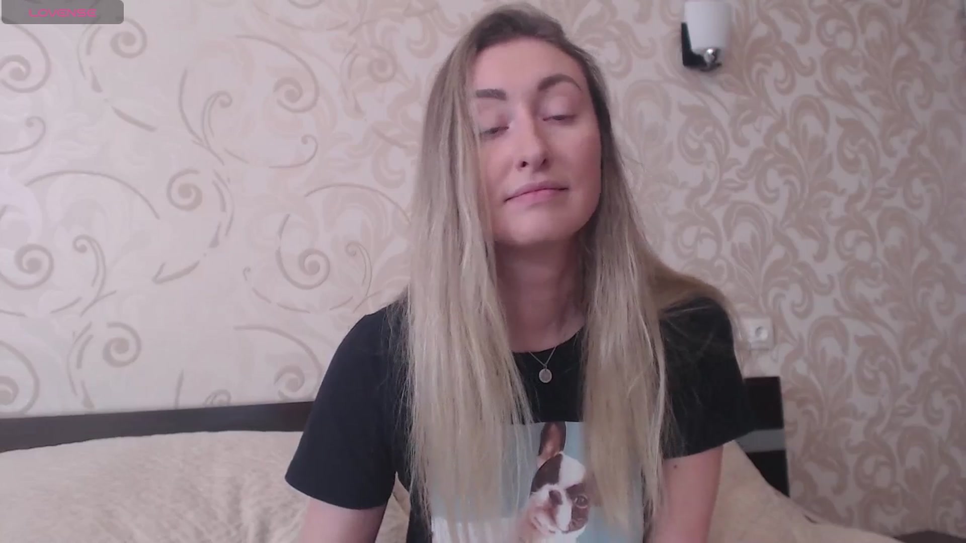 Gallery image thumbnail from Veronica_4u's myfreecams stream on, 07/07/2025, 09:32 image 4 of 20