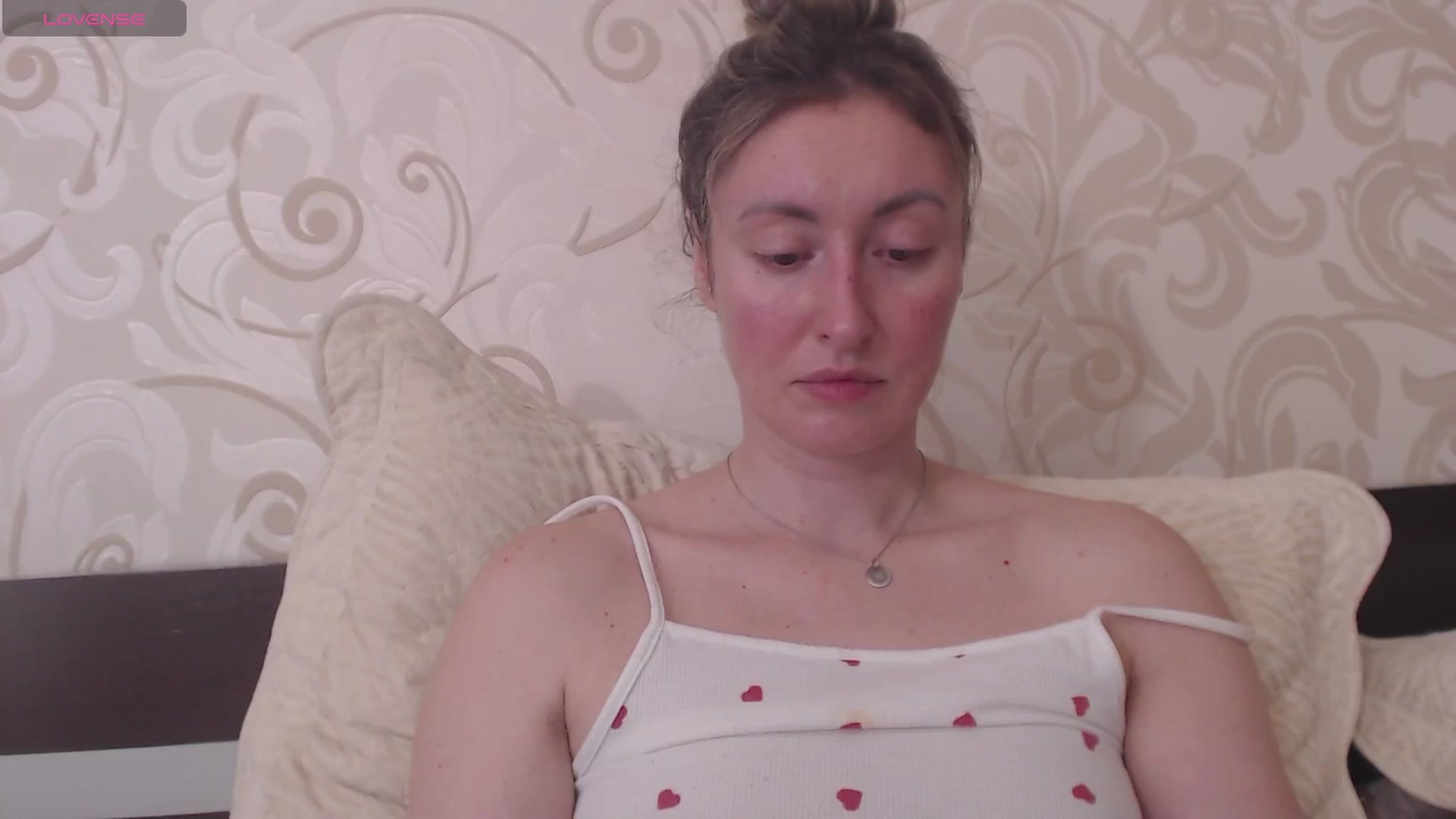 Gallery image thumbnail from Veronica_4u's myfreecams stream on, 07/08/2025, 16:04 image 7 of 20