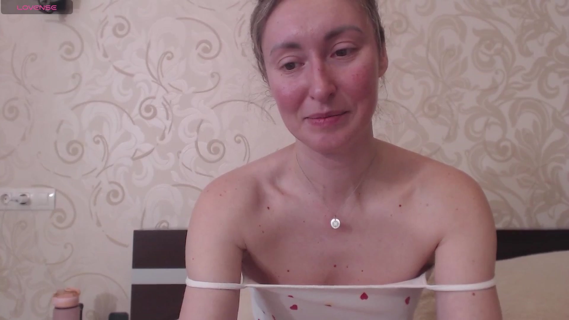 Gallery image thumbnail from Veronica_4u's myfreecams stream on, 07/08/2025, 16:04 image 12 of 20