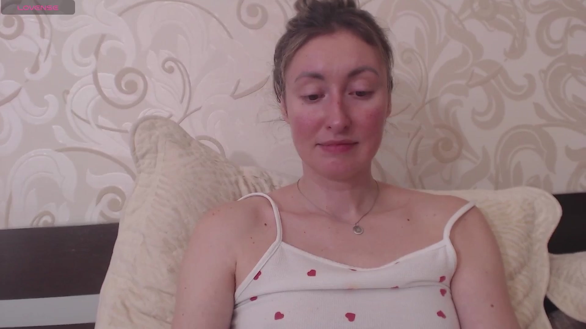 Gallery image thumbnail from Veronica_4u's myfreecams stream on, 07/08/2025, 16:04 image 11 of 20
