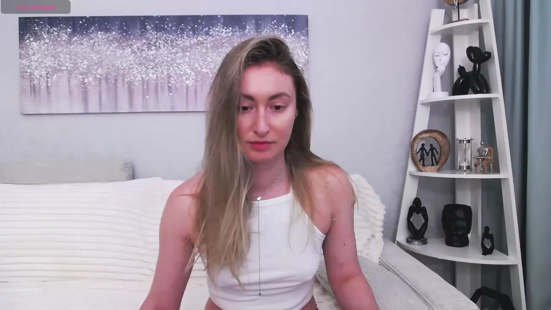 Gallery image thumbnail from Veronica_4u's myfreecams stream on, 05/17/2026, 16:31 image 17 of 20