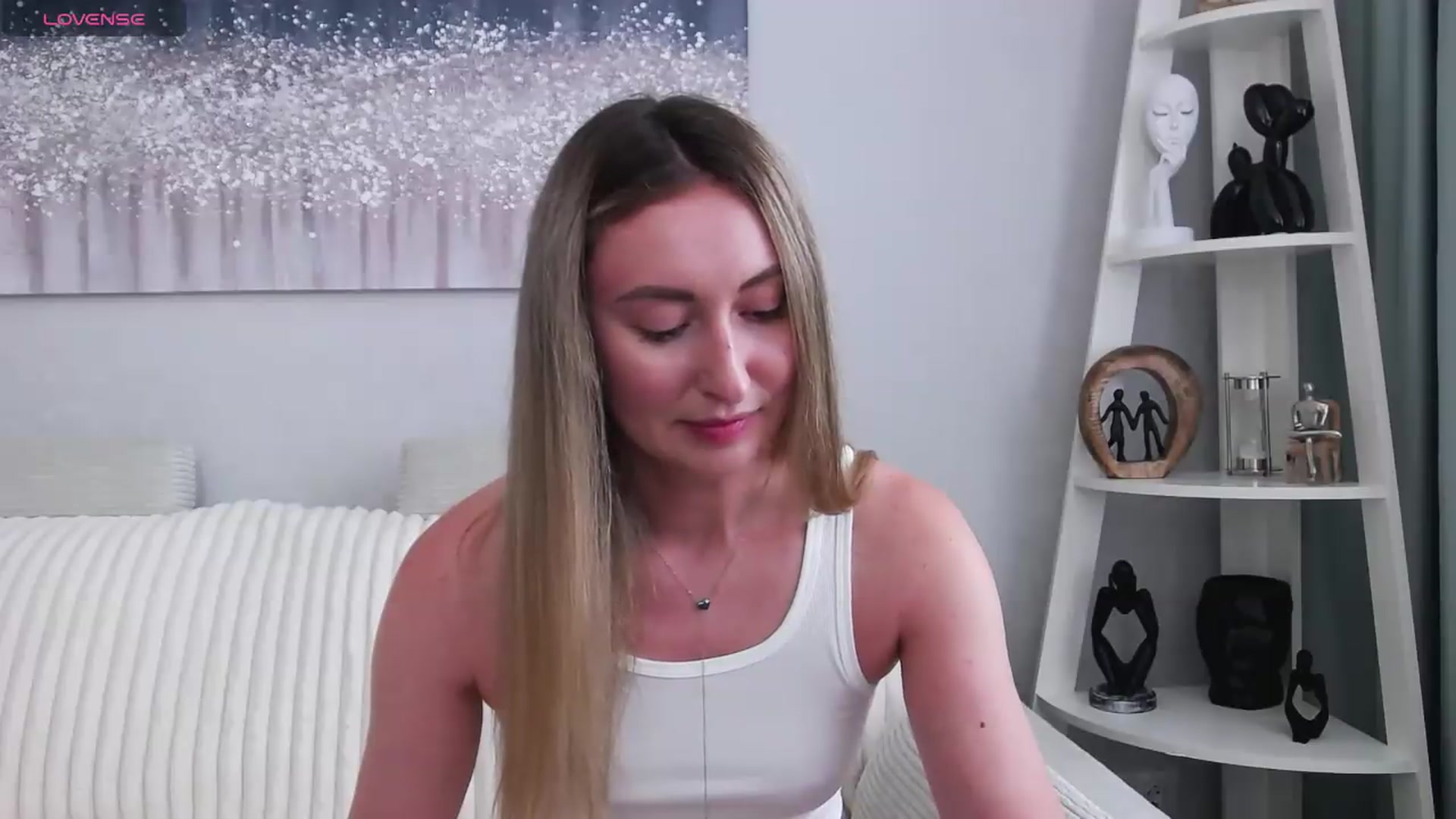 Gallery image thumbnail from Veronica_4u's myfreecams stream on, 07/06/2026, 11:25 image 10 of 20