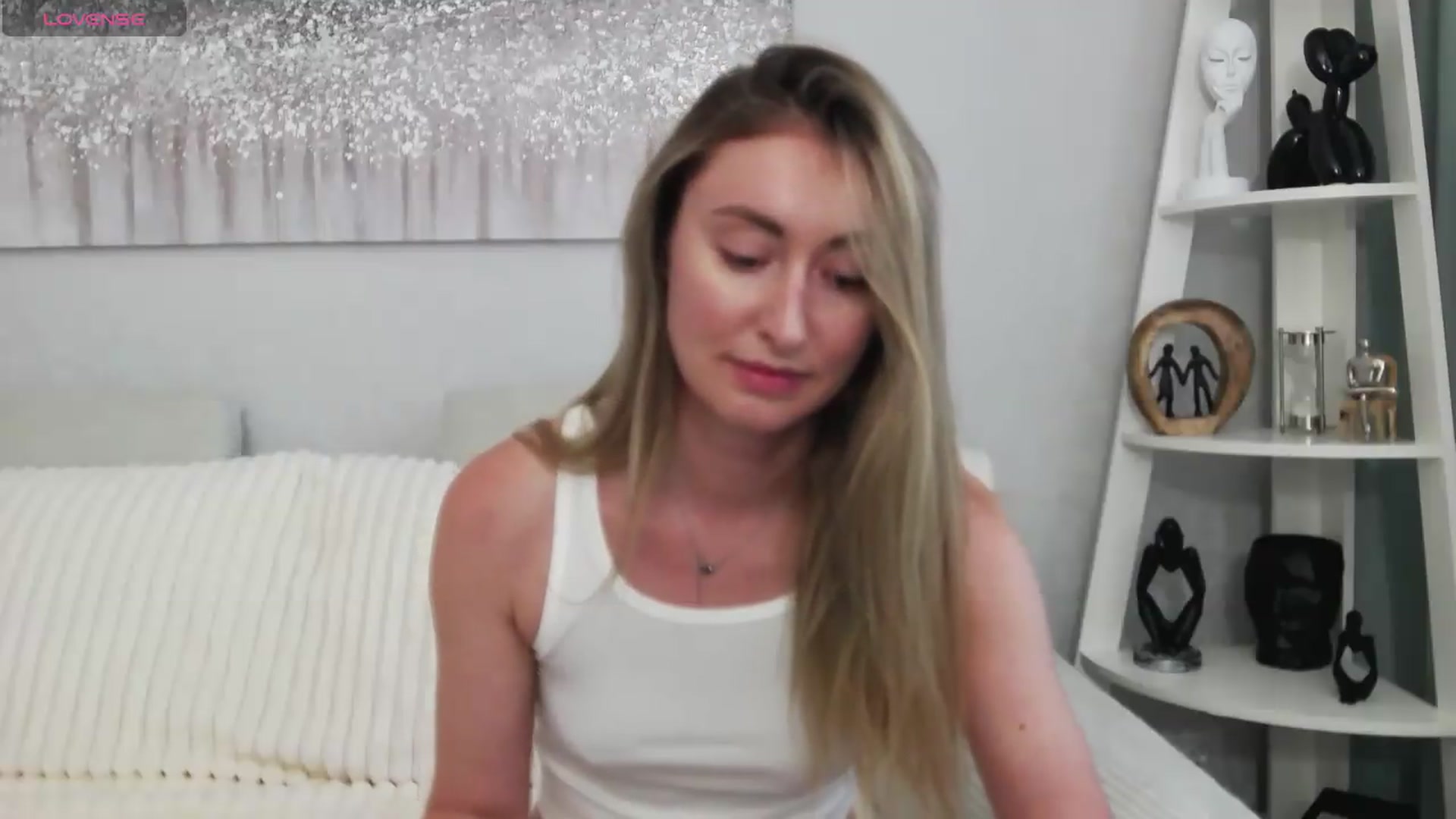 Gallery image thumbnail from Veronica_4u's myfreecams stream on, 07/07/2026, 17:07 image 8 of 20