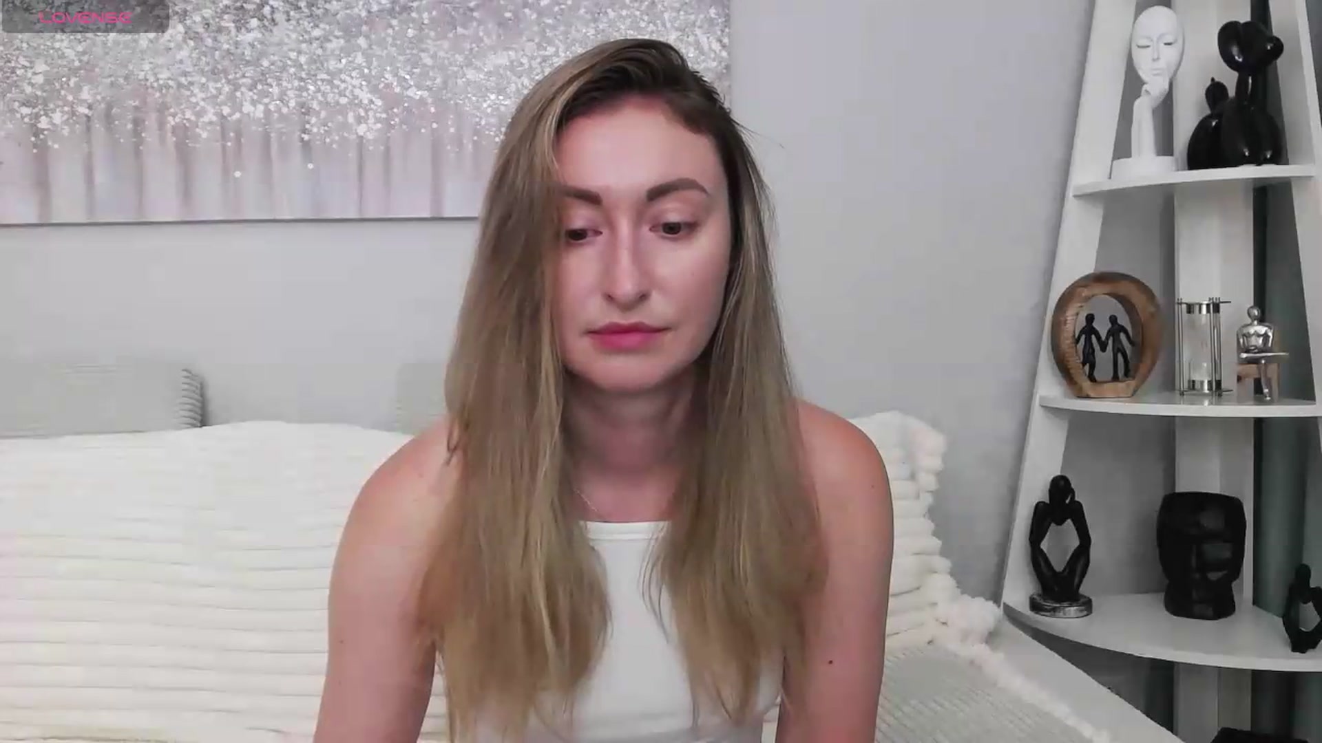 Gallery image thumbnail from Veronica_4u's myfreecams stream on, 08/26/2026, 18:18 image 2 of 20