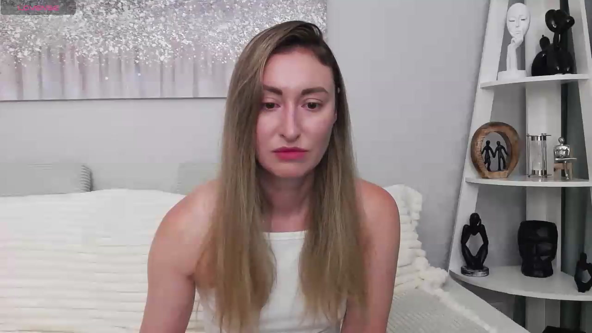 Gallery image thumbnail from Veronica_4u's myfreecams stream on, 08/26/2026, 18:18 image 13 of 20