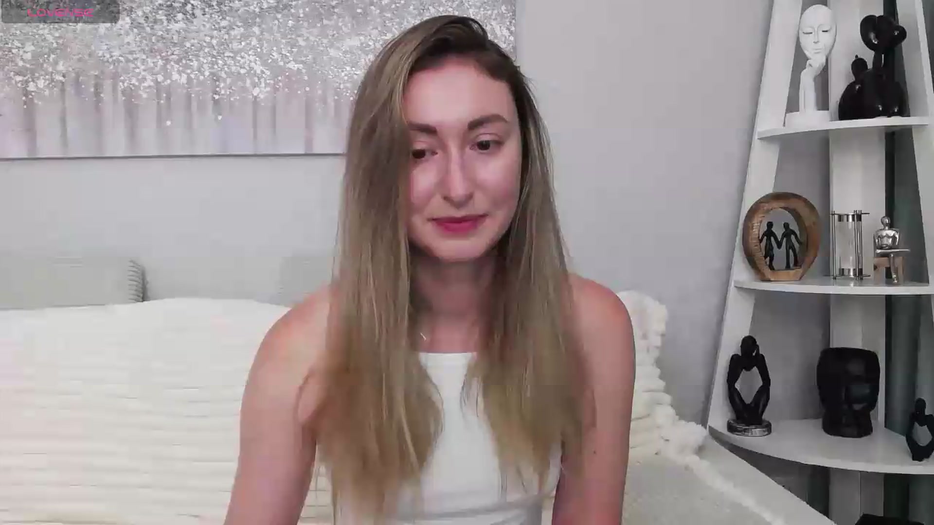 Gallery image thumbnail from Veronica_4u's myfreecams stream on, 08/26/2026, 18:18 image 6 of 20