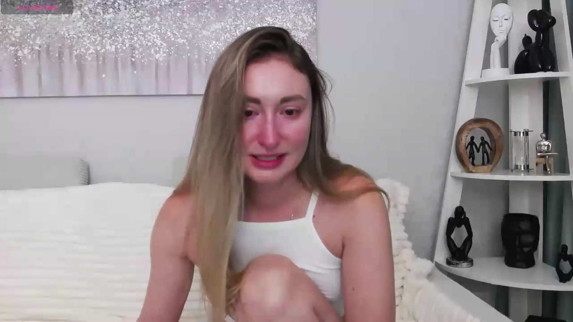 Gallery image thumbnail from Veronica_4u's myfreecams stream on, 08/26/2026, 18:19 image 20 of 20