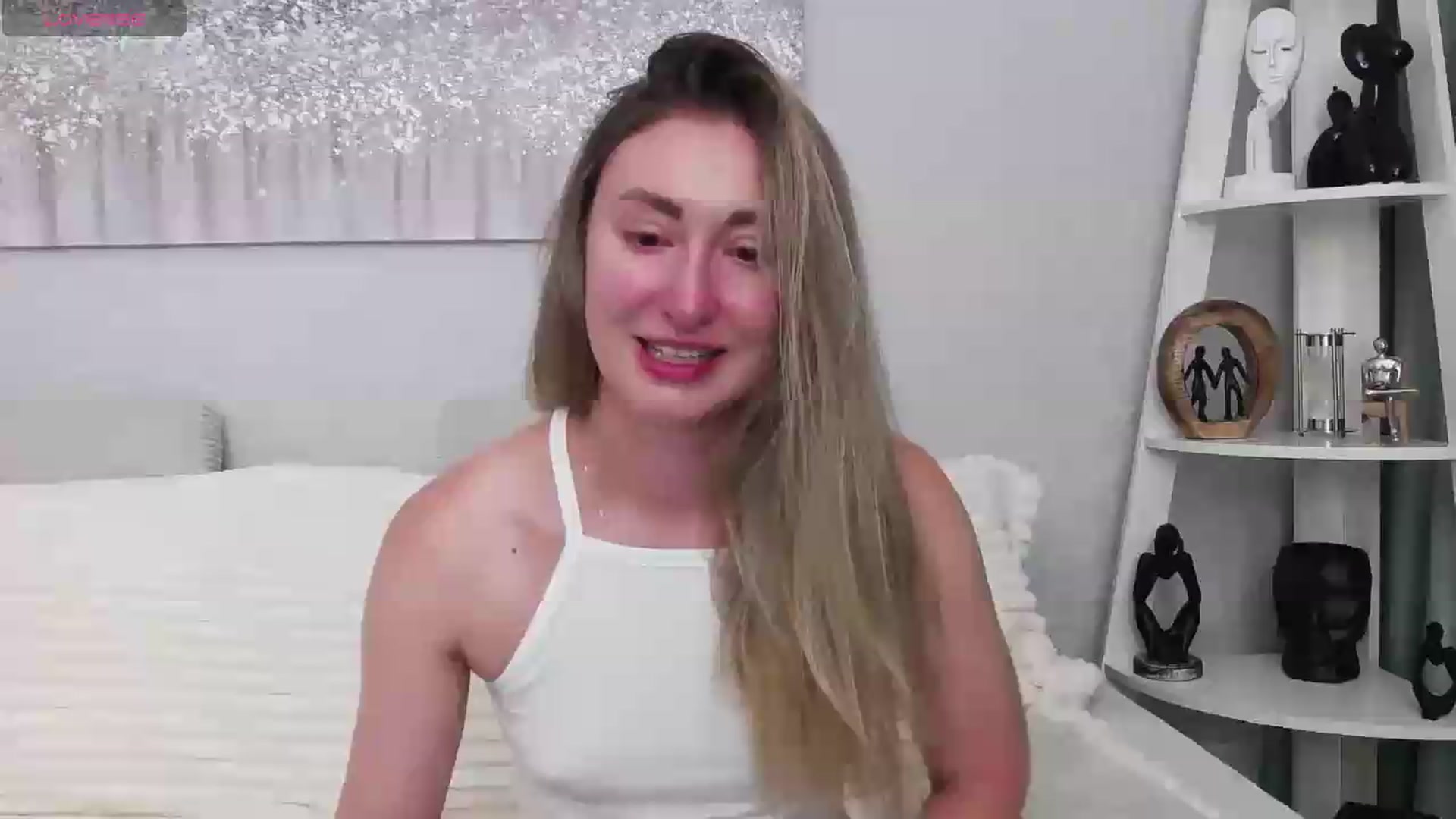 Gallery image thumbnail from Veronica_4u's myfreecams stream on, 08/26/2026, 18:19 image 1 of 20
