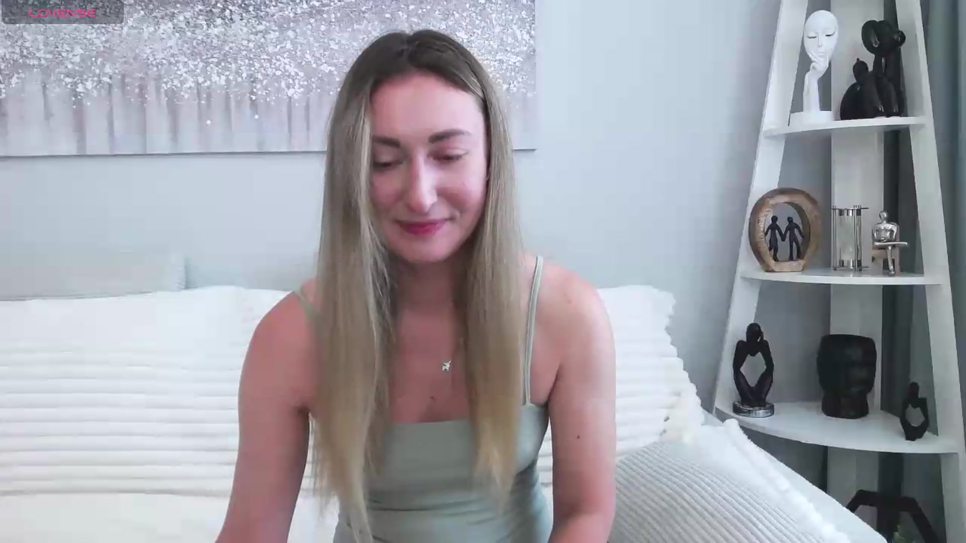 Gallery image thumbnail from Veronica_4u's myfreecams stream on, 08/29/2026, 11:04 image 10 of 20