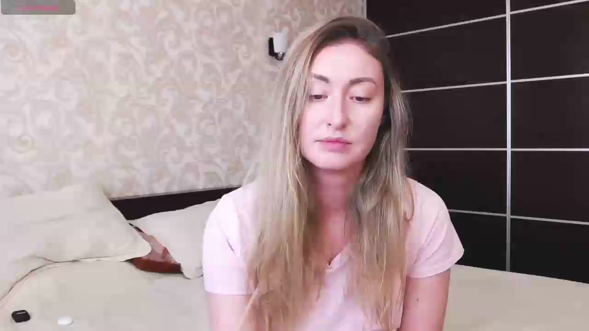 Gallery image thumbnail from Veronica_4u's myfreecams stream on, 09/05/2026, 14:25 image 1 of 20