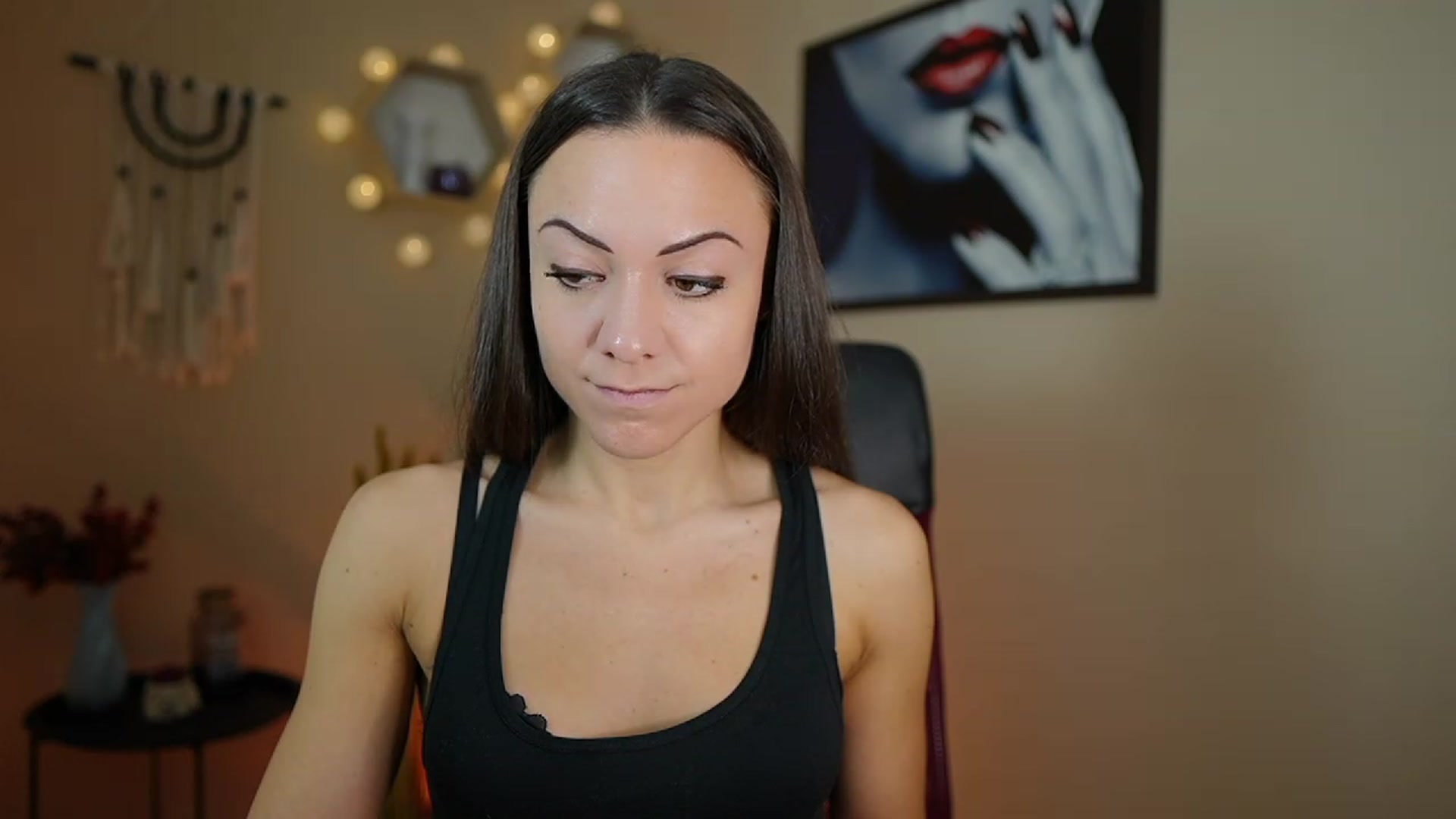 Gallery image thumbnail from Veronica_More's myfreecams stream on, 12/13/2023, 10:29 image 20 of 20