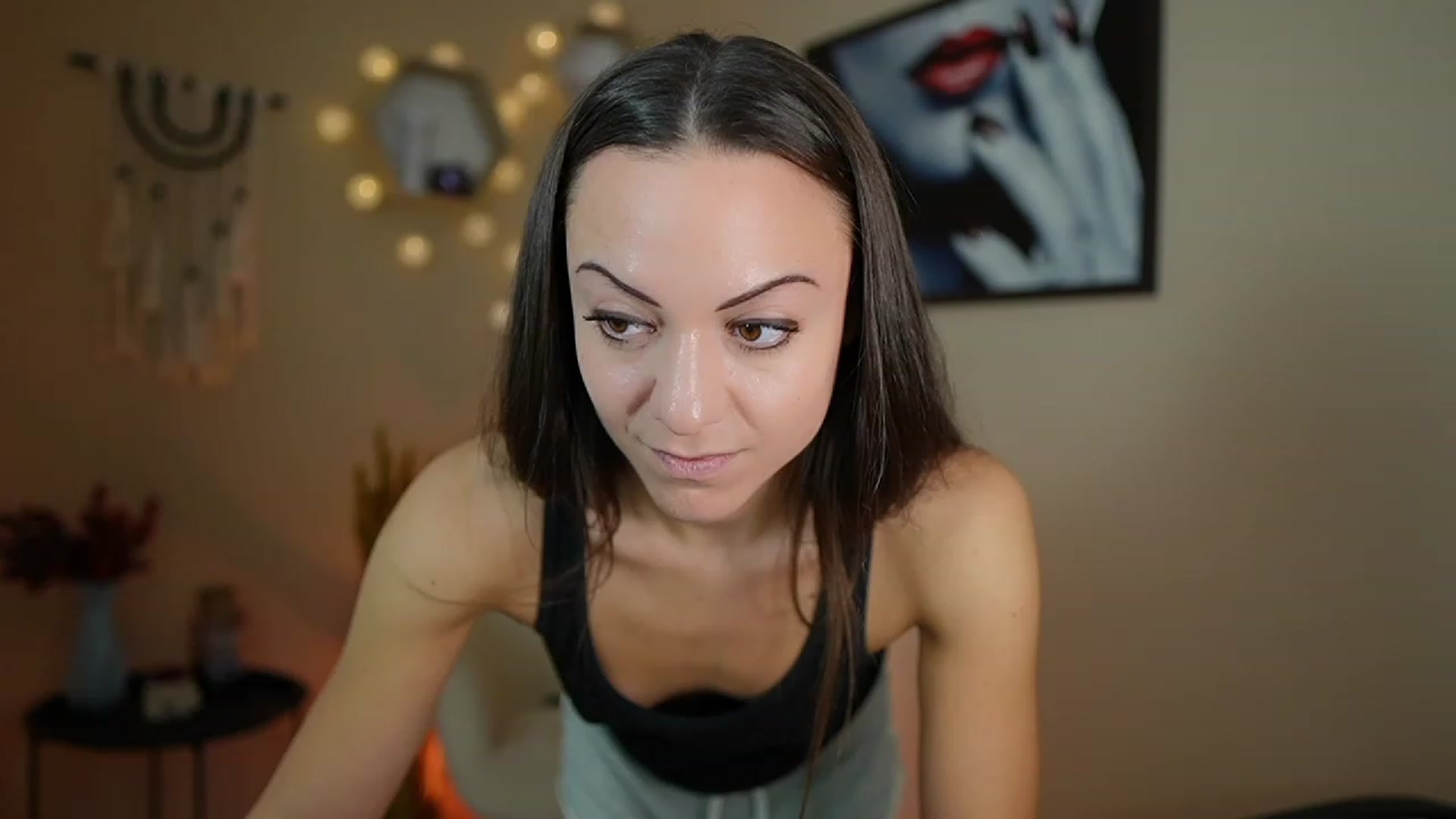 Gallery image thumbnail from Veronica_More's myfreecams stream on, 12/13/2023, 12:51 image 17 of 20
