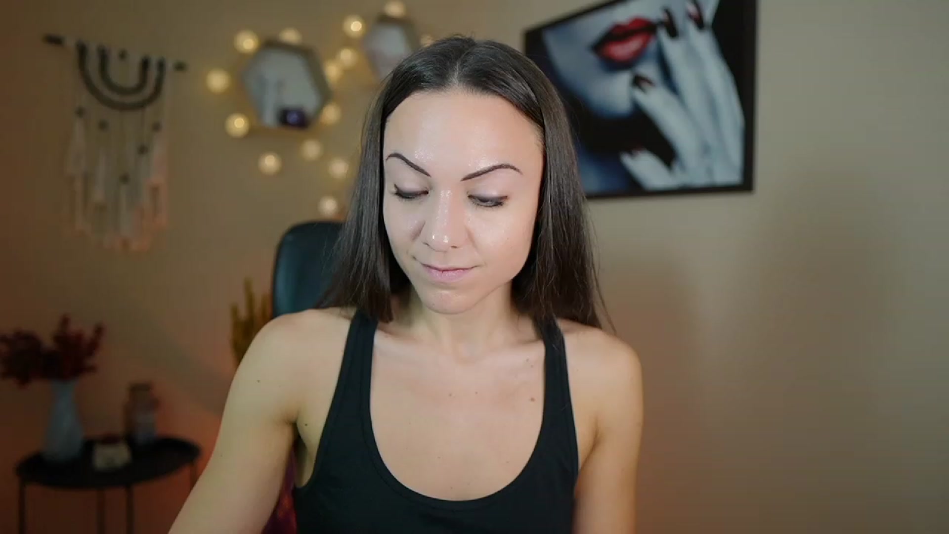 Gallery image thumbnail from Veronica_More's myfreecams stream on, 12/13/2023, 12:51 image 8 of 20