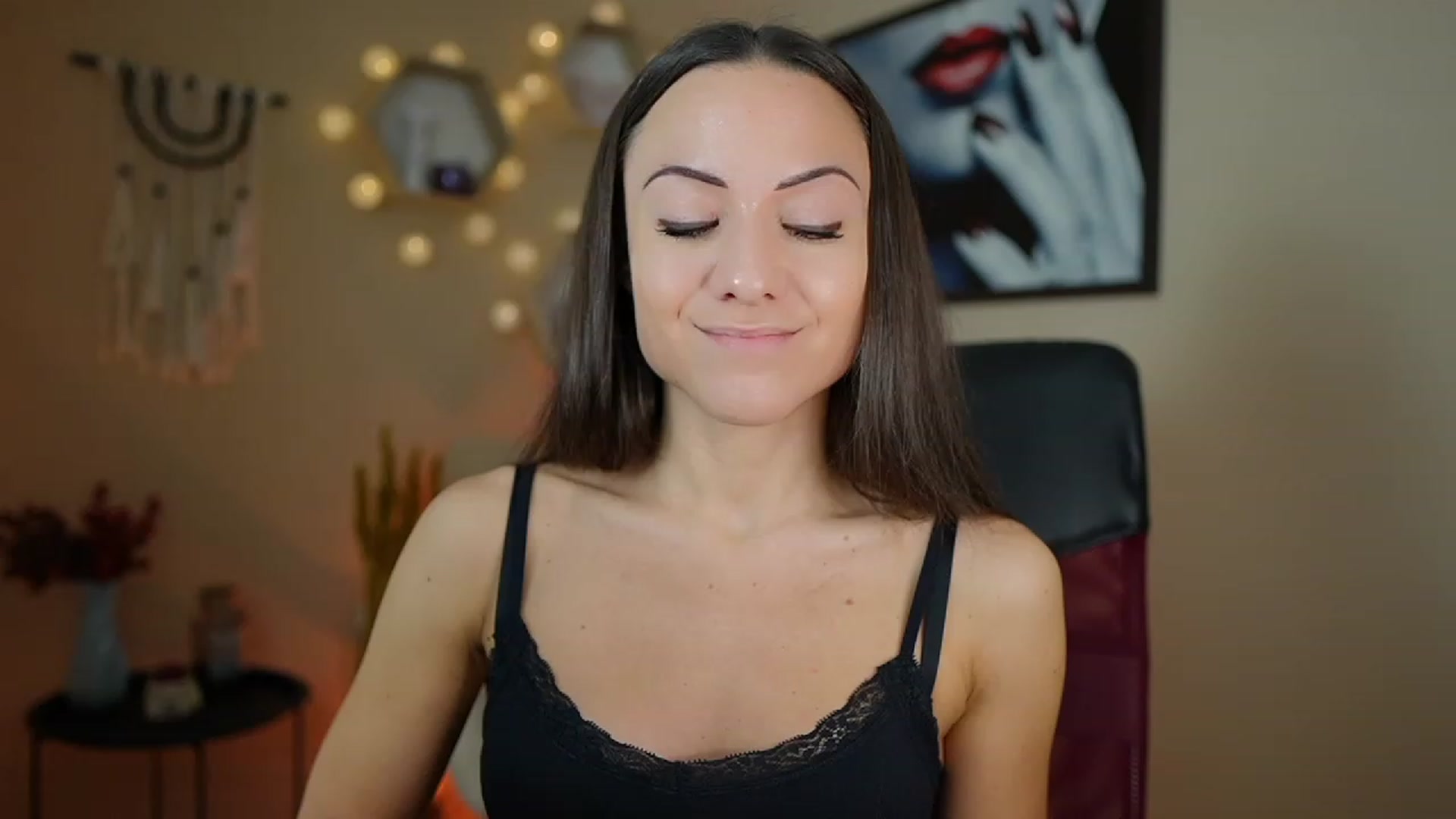 Gallery image thumbnail from Veronica_More's myfreecams stream on, 12/14/2023, 10:51 image 17 of 20