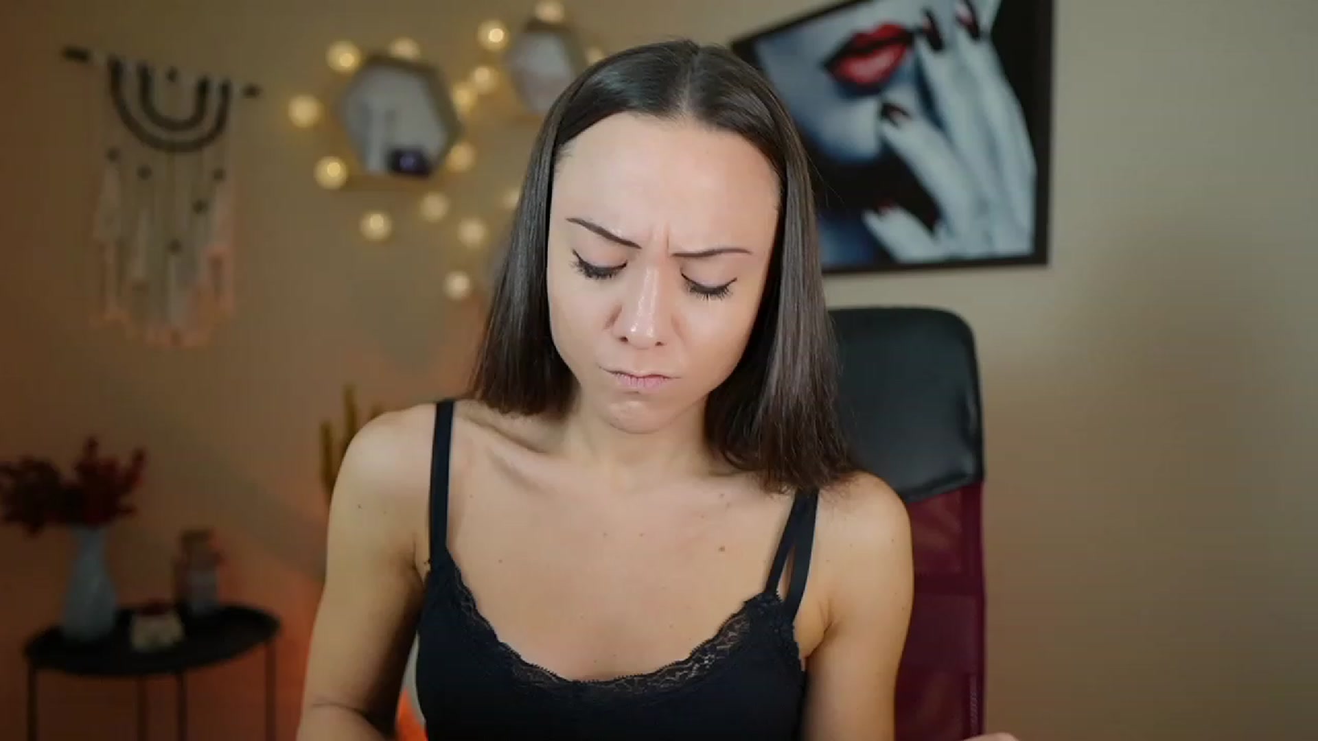Gallery image thumbnail from Veronica_More's myfreecams stream on, 12/14/2023, 10:51 image 16 of 20